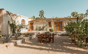 Cien Palmas- Authentic Mexican Casita 1 -Downtown